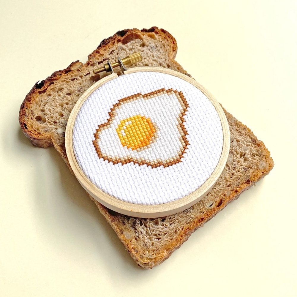 Egg Mini Cross Stitch Kit 🍳🥚🍳 - Picture 3 of 5